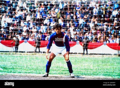 Sylvester Stallone Victory 1981 Stock Photo Alamy