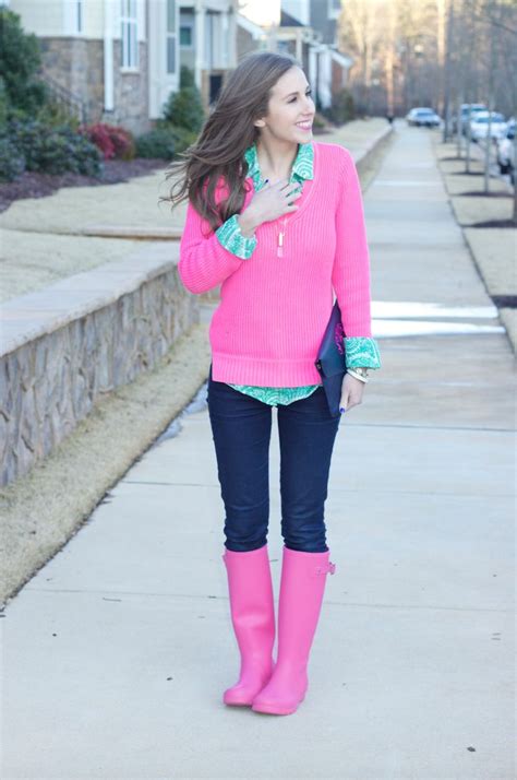 Pop Of Pink On A Rainy Day Sara Kate Styling Rainy Day Rubber