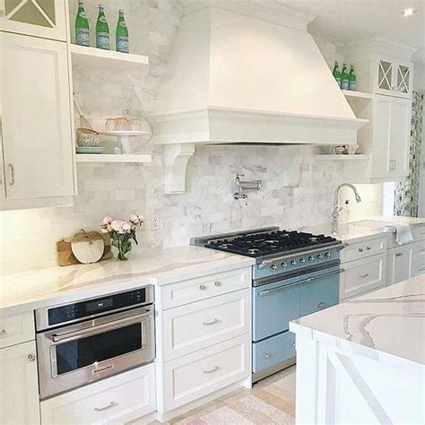 The modern and elegant kitchen has its backsplash in the mediterranean pattern, which can breathe difference into your personalized kitchen. Best Kitchen Backsplash Idea You Can Try In 2020 in 2020 ...