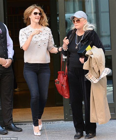 Laura Dern Kisses Her Mom Diane Ladd Goodbye After A Mother Daughter Day Daily Mail Online
