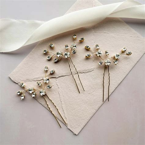 Britten Crystal Flower Wedding Hair Pins｜love My Dress Shop