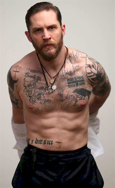 i just want to rub my hands all over those abs 🔥🧔🏻♥️🙆🏻‍♀️ tom hardy tom hardy shirtless
