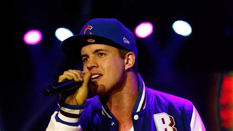 Johnny ruffo untouchable fan dance video. Krebs ist zurück: Für Johnny Ruffo beginnt Chemo-Therapie ...