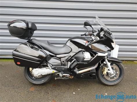 The easy to read instrument panel with trip computer. Moto Guzzi NORGE GT 8V 1200