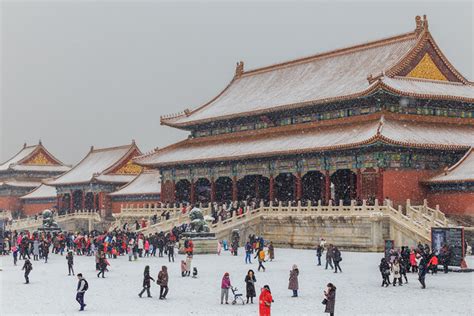 Gallery Crowds Flock To Snow Flecked Forbidden City Caixin Global