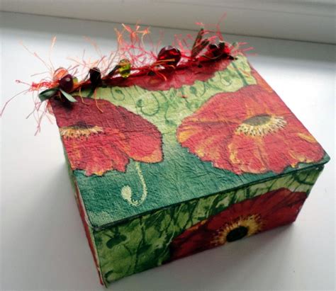 Gift wrap, bags & accessories. Pin by Elena Chipara on cutii | Decorative boxes, Gift ...