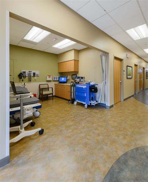 Urgent Care Center at Grandview Yard | OhioHealth - MA Design