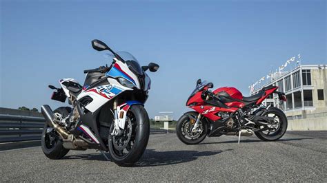 Ten years after the first generation of the rr first mesmerized the world of motorcycles, we´re now entering the next level of performance. First Ride: 2020 BMW S 1000 RR