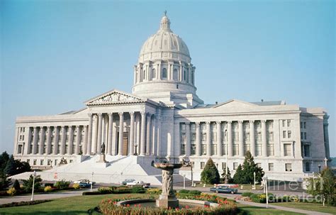 Missouri State Capitol By Bettmann