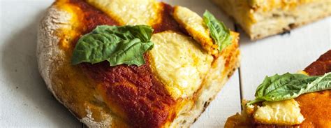 Perfect Vegan Pizza Margherita The Full Helping Pomi International