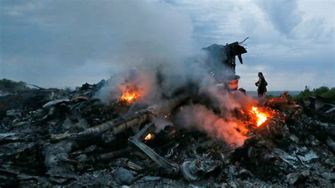 witnesses describe malaysia airlines flight mh17 crash in eastern ukraine video news the