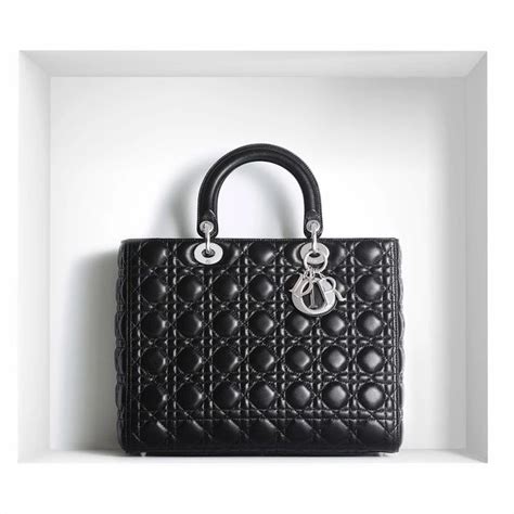 At gifts.com, we have an expansive collection of girlfriend gifts that will make her light up with joy. 30 GREAT gift ideas for your girlfriend (USA) | Great ...