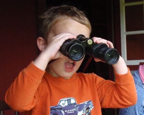Choosing and Using Binoculars | Audubon Texas
