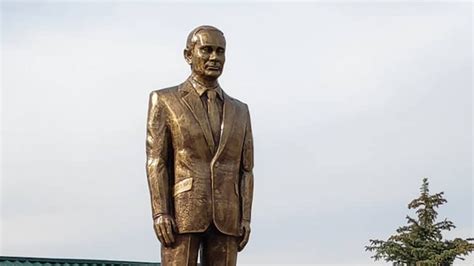 Large Statue Of Putin Unveiled In Kyrgyzstan The Moscow