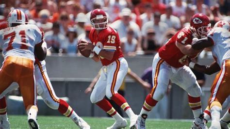 Global offensive and league of legends. Remembering Joe Montana and the Kansas City Chiefs 1993 season