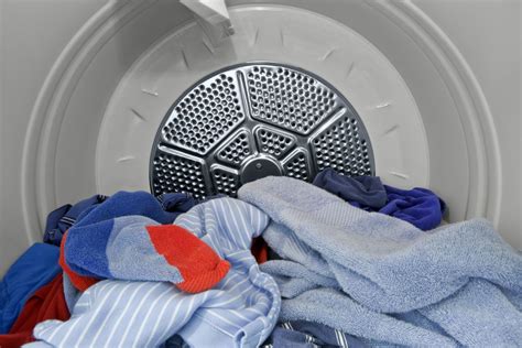 Cara Menggunakan Mesin Pengering Pakaian - Pewangi Laundry