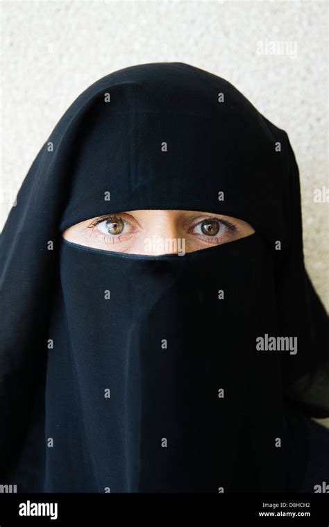 Schwarze Muslimische Frau Fotos Und Bildmaterial In Hoher Auflösung Alamy
