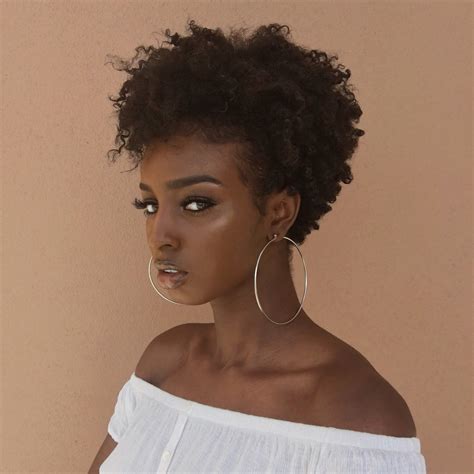 A perfect hairstyle can also make you more attractive and elegant. 28 Curly Pixie Cuts That Are Perfect for Fall 2017 - Glamour