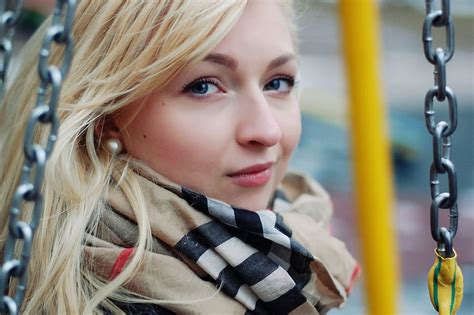 Hd Wallpaper Russia Moscow Autumn Girl Blue Eyes Blonde Scarf Portrait Wallpaper Flare