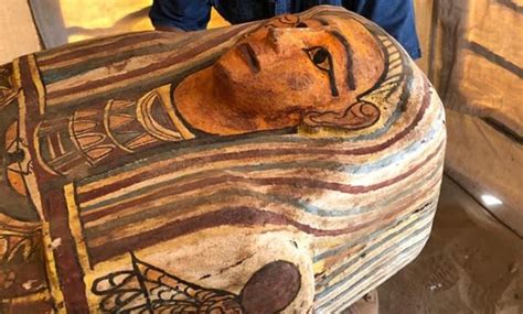 Egypts Min Of Tourism And Antiquities Announces Discovery Of 14 Coffins