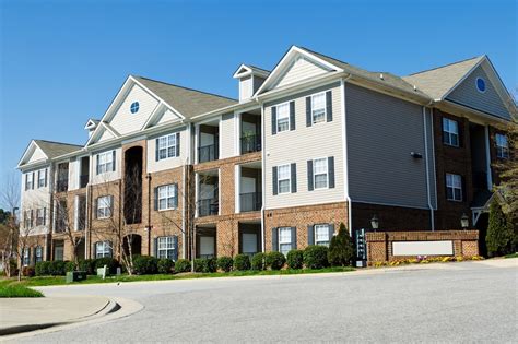 When Should You Consider Repainting Your Apartment Complex?