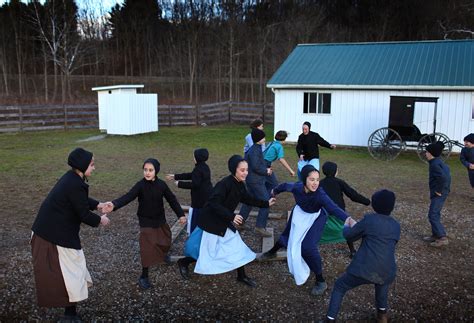 Braced For Hardship An Amish Clan Awaits Sentences In Shearing Attacks