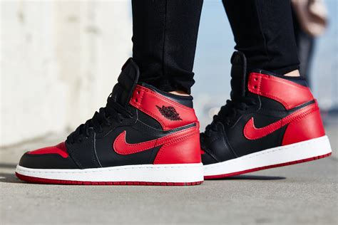 On Foot Look Tbt Edition Air Jordan 1 High Blackred Nice Kicks