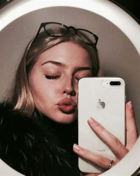 Lynnmellemaa Mirror Selfie Poses Instagram Photo Inspiration Selfie Ideas Instagram