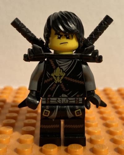 Lego Minifigure Ninjago Njo297 Cole Day Of The Departed Armour And Hair