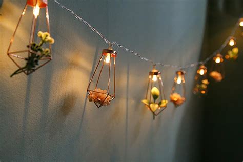 10 Indoor String Light Decoration Ideas