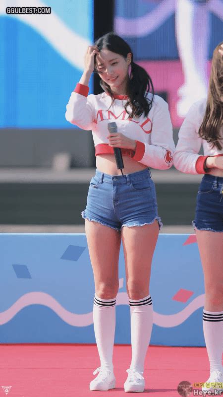 ggulbest factory momoland yeonwoo tight shorts line 0 hot sex picture