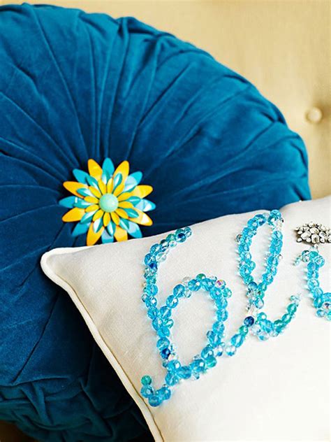 Diy Accent Pillows To Update Your Home