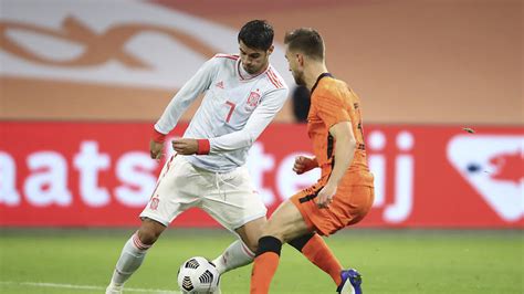 They have showed the replay from the camera on the top later on and morata seems clearly onside. Remis von Spanien, Niederlage der Ukraine | suedostschweiz.ch