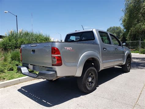 Toyota Hilux Doble Cabina 2015 Camioneta Pick Up 4 Cilindros