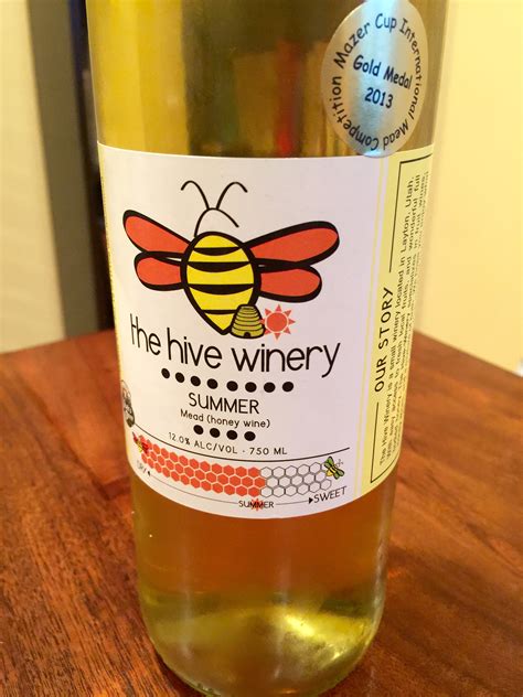 The Hive Winery Summer Mead First Pour Wine