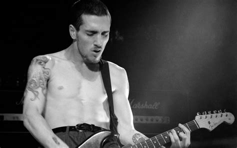 John Frusciante Arrivano Gli Album I E Ii La Storia Del Chitarrista