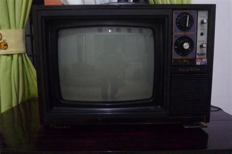 Televisi Tv Hitam Putih Antik Sold Out Barang Antik Klasik
