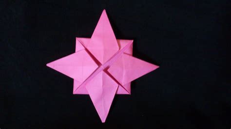 Jika anda berencana menerbangkan pesawat di dalam ruangan, kertas ringan seperti kertas pencetak merupakan pilihan sempurna. tutorial origami bintang ninja