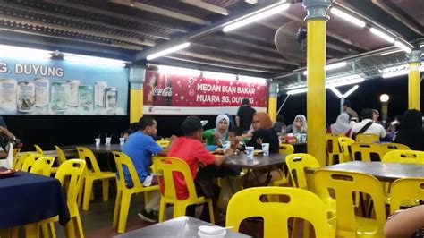 One of the must try restaurant around here. Medan ikan bakar muara sungai duyung melaka - YouTube