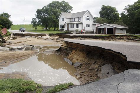 Powerful Storms Cause Damage Flooding In Midwest