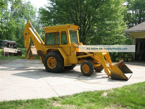 John Deere 410 Backhoe