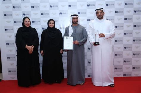 “استثمر في الشارقة” ينال جائزة “أفضل وكالة للاستثمار الأجنبي المباشر 2019 الإمارات” مجلة