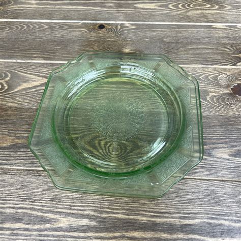Antique Hocking Glass Depression Green Princess Vaseline Plate Euc