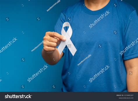 8427 Female Lung Cancer Images Stock Photos And Vectors Shutterstock