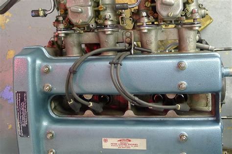 Exhaust manifold, dry sump , rebuilt not run. Racecarsdirect.com - Lotus Twin cam 1500cc race engine
