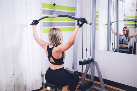 The Lat Pulldown For Shoulders And Back