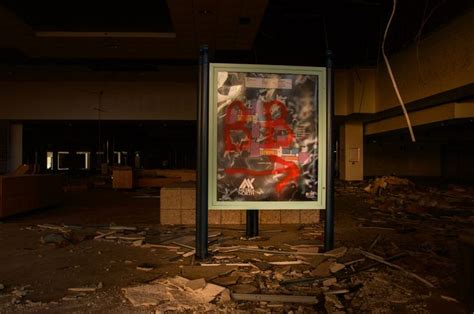 Creepy Or Cool These Abandoned Shopping Mall Photos Are Utterly