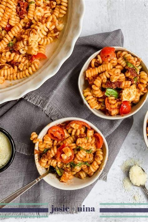 Отметок «нравится», 1,539 комментариев — ina garten (@inagarten) в instagram: Sundried Tomato Pasta Salad Adapted from Ina Garten and her Family Style cookbook! Truly the ...
