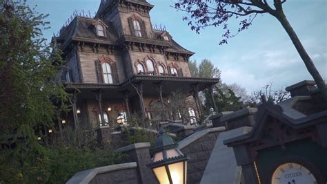 Documentaire Phantom Manor Une Attraction Pleine Desprits à