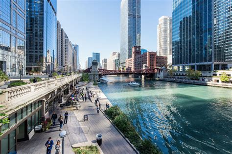 Chicago Riverwalk | Buildings of Chicago | Chicago Architecture Center